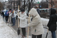 В Н.Новгороде в первом субботнике 2013 года приняло участие около 1,8 тыс. сотрудников горадминистрации и 19 тыс. нижегородцев