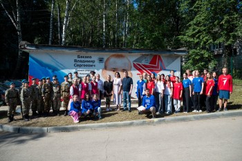 Арт-объект в память об участнике специальной военной операции Владимире Бакаеве открыли в Нижнем Новгороде