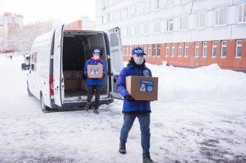 Находящихся на лечении в нижегородских больницах детей поздравляют с наступающим новым годом