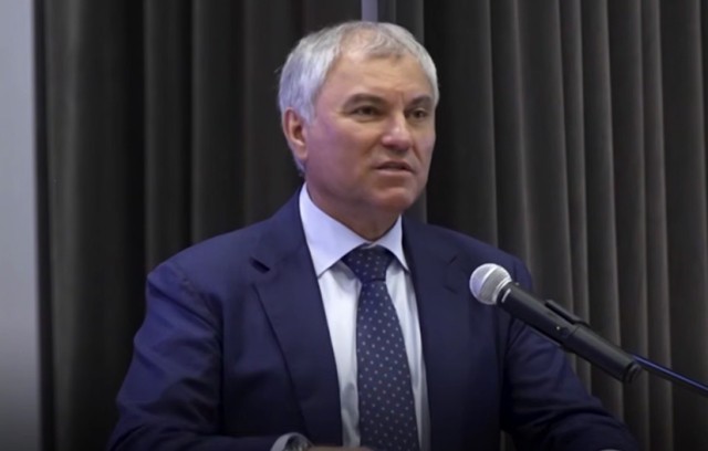 Володин ждет объяснений по поводу магазинов на месте снесенных домов в Саратове Володин ждет объяснений по поводу магазинов на месте снесенных домов в Саратове