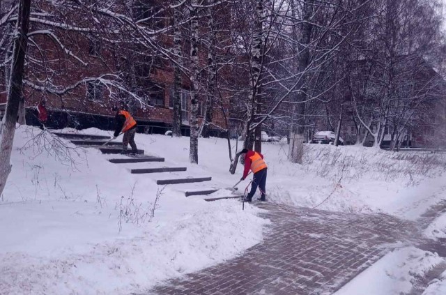 Уборка снега в Приокском районе проходит 21 ноября