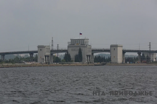 Мировой рекорд по буксировке максимального веса без технических приспособлений установили на Нижегородской ГЭС Мировой рекорд по буксировке максимального веса без технических приспособлений установили на Нижегородской ГЭС