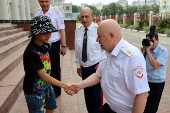 Генерал-лейтенант полиции Юрий Арсентьев встретился с отдыхавшими в Нижегородской области детьми из ДНР