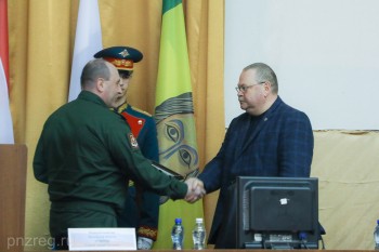Губернатор Пензенской области Олег Мельниченко отмечен грамотой за высокие показатели призывной работы