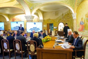 Сергей Кириенко провёл заседание попечительского совета по возрождению Саровской и Дивеевской обителей