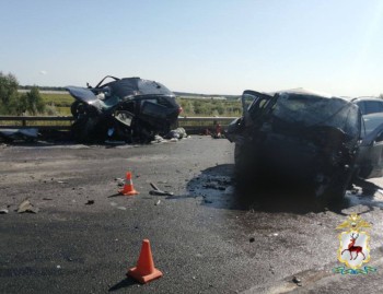 2 водителя столкнулись и погибли на переходе через Оку в Нижегородской области