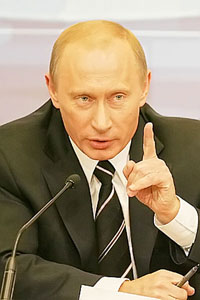 Принижение подвига героев войны ведет к росту недоверия между государствами - Путин