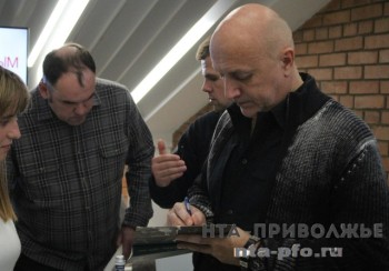 Захар Прилепин заключит новый контракт на военную службу Захар Прилепин заключит новый контракт на военную службу