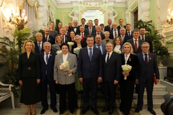 Глеб Никитин вручил государственные награды 33 жителям региона