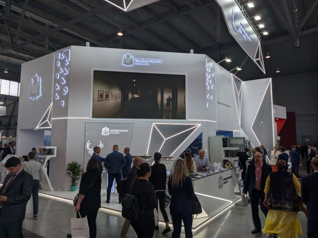 Более 50 нижегородских предприятий участвуют в промышленной выставке "Иннопром-2022" в Екатеринбурге