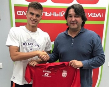 Игравший за "Краснодар" Артем Голубев будет выступать в составе ФК "Уфа"