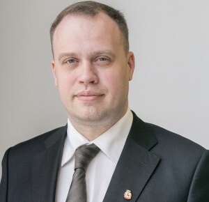 Экс-директор департамента строительства и капремонта Нижнего Новгорода Илья Гор обвиняется в получении крупной взятки 
