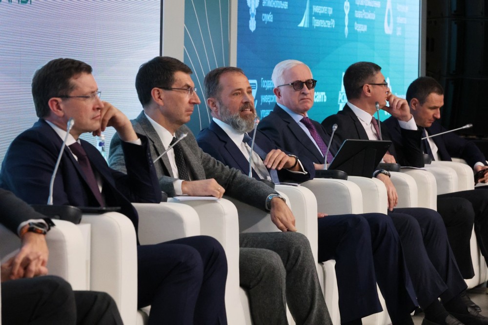 Глеб Никитин представил предложения по обновлению национального стандарта ЭКГ-рейтинга