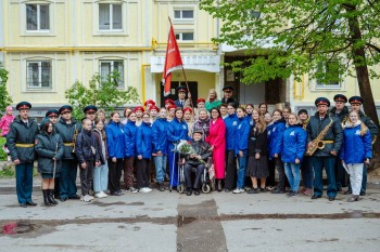 &quot;Парады у дома ветерана&quot; прошли в Нижегородской области в преддверии Дня Победы