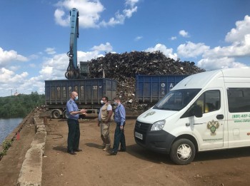 Предприятие в Выксе Нижегородской области оштрафовано на 550 тыс. рублей за свалку металлолома в прибрежной зоне.