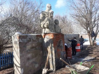 Восемь памятников героям Великой Отечественной войны ремонтируют в Шахунье к юбилею Победы