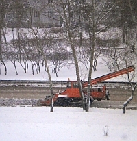 Более 120 тыс. кубометров снега вывезено с дорог и дворов Нижнего Новгорода за первую декаду января 2015 года