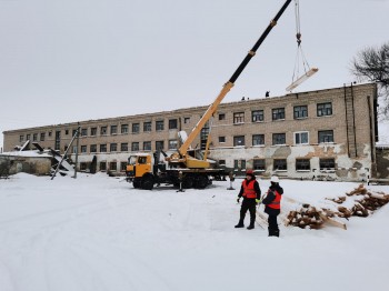 Ремонт начат в сгоревшем пристрое к школе в Екатериновке Саратовской области