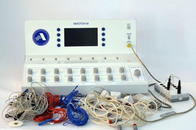 АПЗ запускает физиотерапевтический аппарат "Миотон-М" в серийное производство