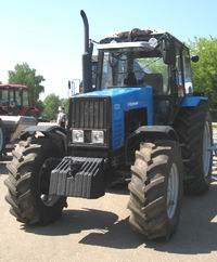 Сельхозпредприятия Нижегородской области в 2012 году получат субсидии на закупку 200 тракторов

