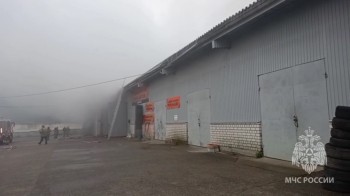 Пожарный погиб при тушении складов в Нижнем Новгороде Пожарный погиб при тушении складов в Нижнем Новгороде