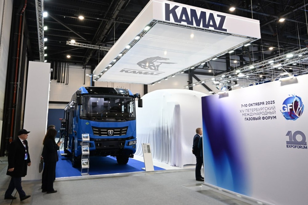 КамАЗ представил новый туристический автобус на ПМГФ-2025