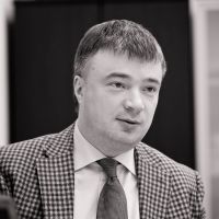 Кавинов принял участие в митинге в память о россиянах, исполнявших служебный долг за пределами Отечества