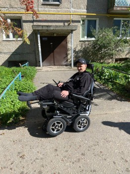 Фонд «Защитники Отечества» передал кресло ветерану СВО в Городце