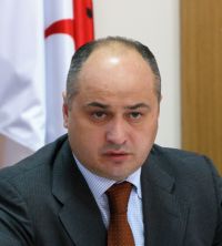 Кондрашов объявил выговор Казакову за ненадлежащую уборку снега в Советском районе