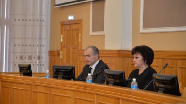 "Первостепенная задача - это ликвидация очереди в детские сады детей от 3 лет и старше", - Алексей Ладыков