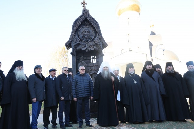 Памятник патриарху Гермогену установлен в Нижнем Новгороде