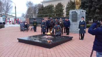  Вечный огонь зажгли в Княгинине Нижегородской области 7 ноября