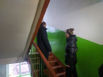Подъезд в Дзержинске отремонтировали после вмешательства жилинспекции