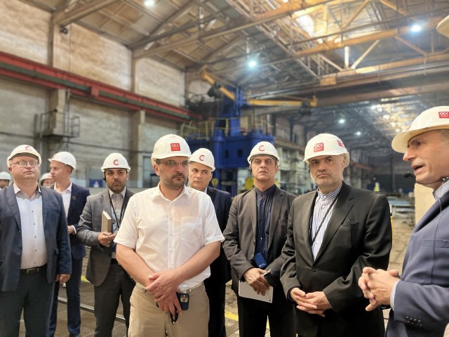Строительство судов для Транскаспийского маршрута обсудили на нижегородском заводе "Красное Сормово" с делегацией Ирана