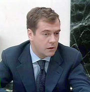 Государство не должно определять за бизнес направления расходования средств на благотворительность - Медведев