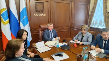 Мэр Саратова запретил выходные профильным чиновникам в период пуска тепла Мэр Саратова запретил выходные профильным чиновникам в период пуска тепла