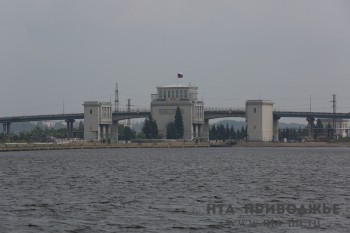 Нижегородская ГЭС начала пропуск весеннего половодья