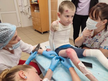 &quot;Мама, почини меня!&quot;: история мальчика-бабочки, первым в России получившего ГЗТ