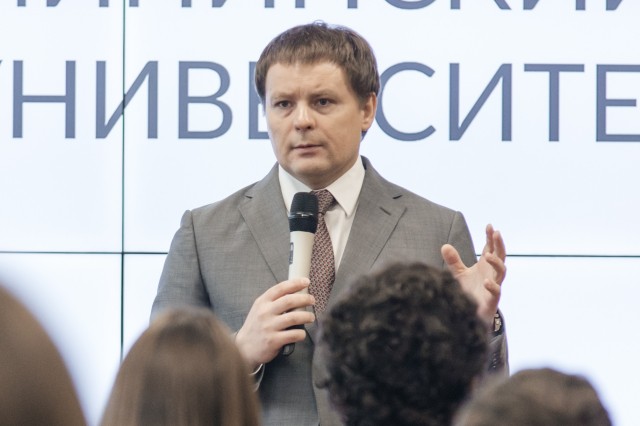 Виктор Сдобняков: "От 400 до 800 тыс. человек в мире заменят алгоритмы к 2030 году" Виктор Сдобняков: "От 400 до 800 тыс. человек в мире заменят алгоритмы к 2030 году"