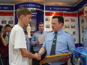 Братанов вручил призы победителям Всероссийских соревнований юных инспекторов движения