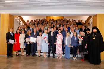 Нижегородских медработников наградили в преддверии профессионального праздника