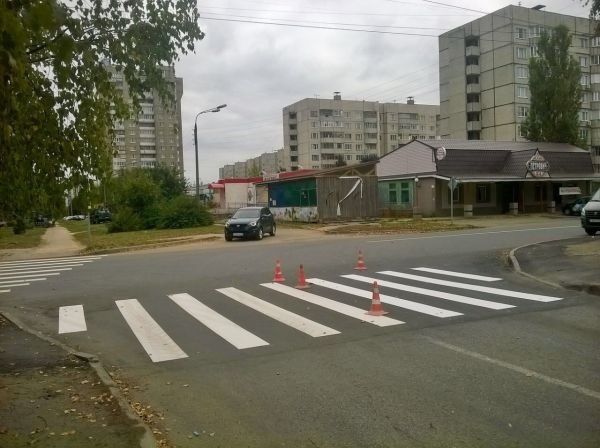 Дорожная разметка холодным пластиком или термопластиком наносится на новые дороги г. Чебоксары Дорожная разметка холодным пластиком или термопластиком наносится на новые дороги г. Чебоксары