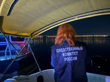 Два катера столкнулись на Волге в Саратове Два катера столкнулись на Волге в Саратове