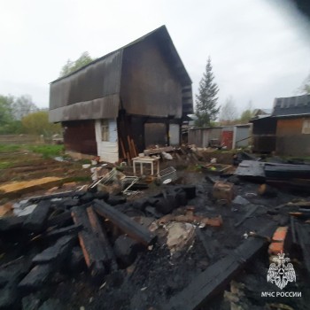 20 индюшат погибли на пожаре в Ижевске 20 индюшат погибли на пожаре в Ижевске