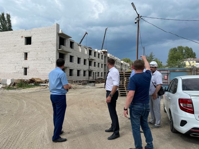 Глава Чапаевска Александр Кузнецов предостережён о недопустимости срыва ввода домов для расселения