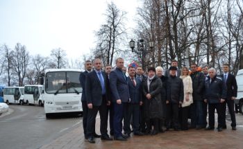 Спортивные учреждения Нижегородской области получили от правительства региона 17 автобусов