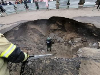 Гибель двух человек в яме с горячей водой в Пензе: в помещениях собственника теплосети проводятся обыски