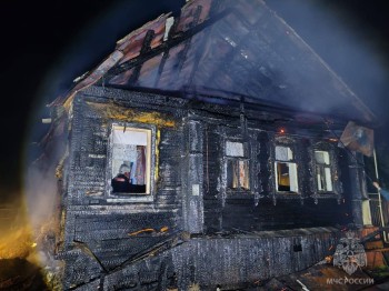Пенсионерка погибла на пожаре в частном доме в Нижегородской области Пенсионерка погибла на пожаре в частном доме в Нижегородской области