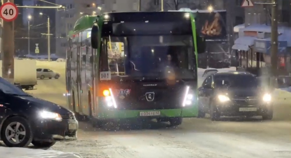 Новые автобусы вышли на пять маршрутов в Кирове