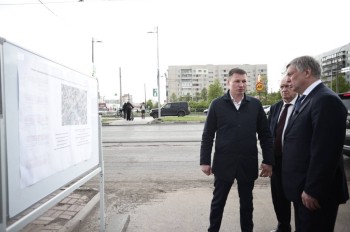 Губернатор Алексей Русских оценил ремонт дорог и дворов в Ульяновске